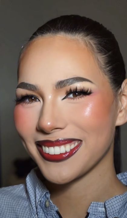Commercial makeup